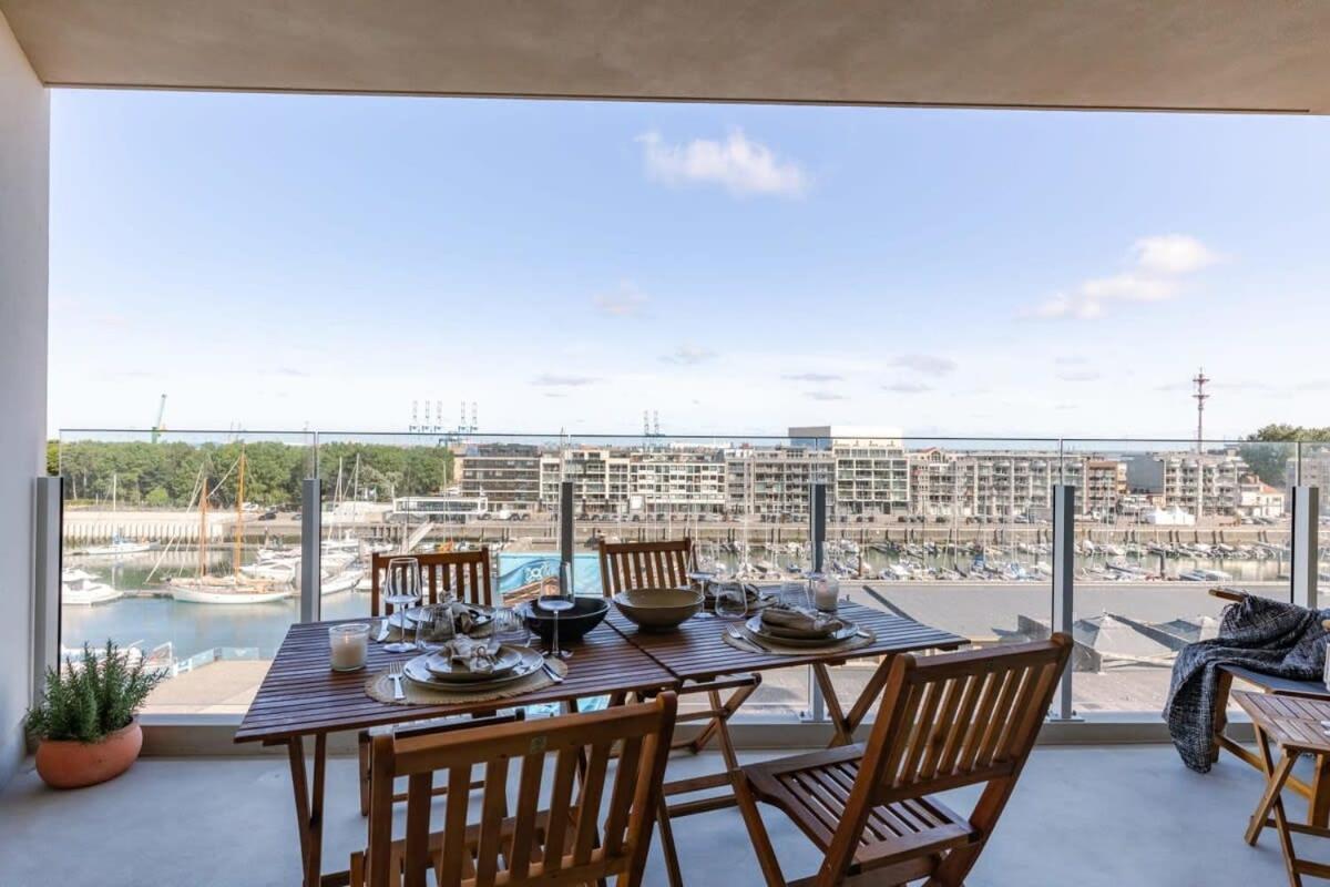 Huswell - Lovely New Apartment At The Harbor + Parking Brugge Dış mekan fotoğraf